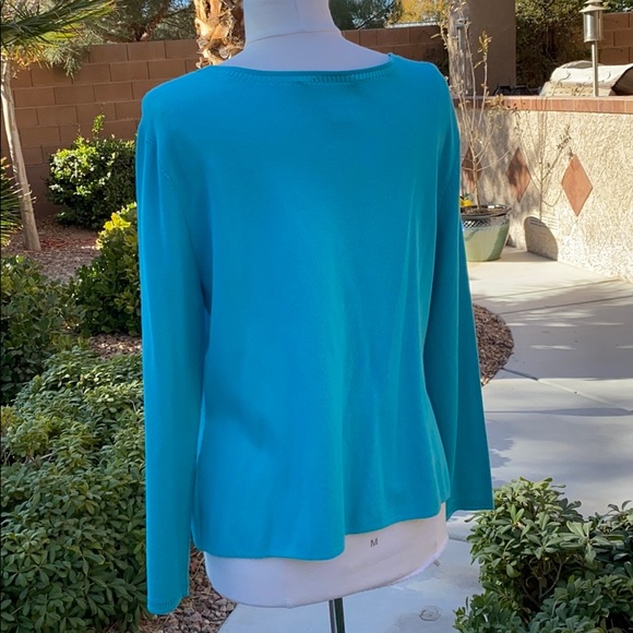 Sweater - Picture 3 of 4